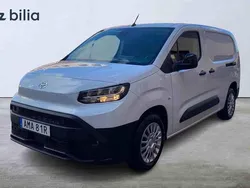 Vit Begagnad 2024 Toyota Proace City Van | 389 900 kr