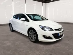Vit Begagnad 2015 Opel Astra OPC Halvkombi | 89 900 kr (Marknadspris)