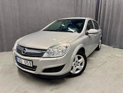 Grå Begagnad 2007 Opel Astra Halvkombi | 29 900 kr (Marknadspris)
