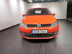 Röd Begagnad 2016 VW Polo Halvkombi | 84 900 kr (Marknadspris)