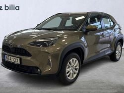 Grön Ny 2025 Toyota Yaris Hybrid Active SUV | 298 500 kr (Dyr)