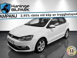 Vit Begagnad 2017 VW Polo Halvkombi | 109 900 kr (Marknadspris)