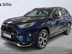 Blå Begagnad 2021 Toyota RAV4 Hybrid Premium SUV | 429 900 kr (Lite dyr)
