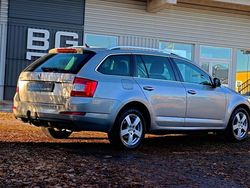 Ljusbrun Begagnad 2013 Skoda Octavia Kombi | 89 900 kr (Bra pris)