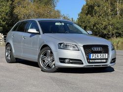 Silver Begagnad 2012 Audi A3 Sportback Comfort Halvkombi | 65 000 kr (Marknadspris)
