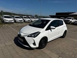 Vit Begagnad 2019 Toyota Yaris Active Halvkombi | 134 900 kr (Marknadspris)