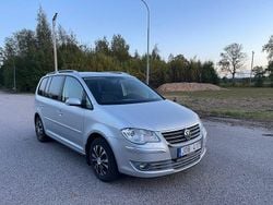 Begagnad 2009 VW Touran Highline Minibuss | 25 000 kr (Marknadspris)