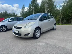Brun Begagnad 2009 Toyota Yaris Halvkombi | 29 500 kr (Bra pris)