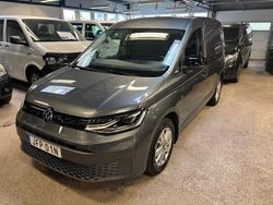 Grå Begagnad 2021 VW Caddy Minibuss | 279 900 kr (Marknadspris)
