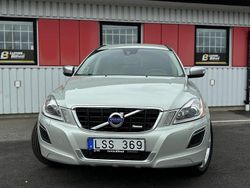 Vit Begagnad 2011 Volvo XC60 R-Design SUV | 147 900 kr (Marknadspris)
