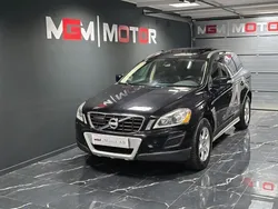 Svart Begagnad 2011 Volvo XC60 Summum SUV | 149 000 kr (Bra pris)