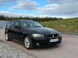 Svart Begagnad 2011 BMW 320 Comfort Edition Kombi | 65 000 kr (Marknadspris)