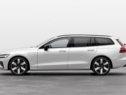 Vit Ny 2024 Volvo V60 Ultra Kombi | 689 000 kr