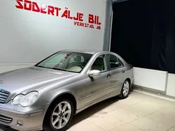 Silver Begagnad 2004 Mercedes C200 Classic Sedan | 54 900 kr (Marknadspris)