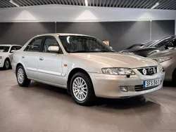 Grå Begagnad 2000 Mazda 626 Sedan | 49 900 kr