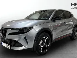 Grå (grey) Begagnad 2024 Alfa Romeo Junior Edizione Speciale SUV | 359 900 kr