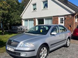 Silver Begagnad 2007 Skoda Octavia Halvkombi | 40 000 kr (Lite dyr)