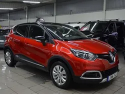 Flerfärgad Begagnad 2014 Renault Captur SUV | 139 900 kr (Marknadspris)