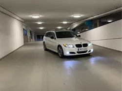 Vit Begagnad 2010 BMW 330 Comfort Edition Kombi | 100 000 kr (Marknadspris)