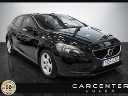 Svart Begagnad 2016 Volvo V40 Kombi | 109 900 kr (Marknadspris)