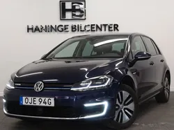 Mörkblå (blå) Begagnad 2020 VW e-Golf Halvkombi | 159 900 kr (Marknadspris)