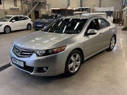 Silver Begagnad 2010 Honda Accord Elegance Sedan | 99 000 kr (Lite dyr)