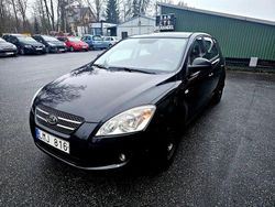 Svart Begagnad 2009 Kia Ceed Halvkombi | 34 900 kr (Marknadspris)