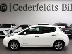Vit Begagnad 2017 Nissan Leaf Halvkombi | 129 900 kr (Dyr)