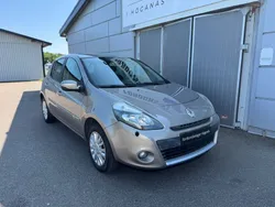 Ljusbrun Begagnad 2012 Renault Clio R.S. Halvkombi | 57 900 kr (Marknadspris)