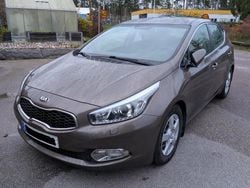 Brun Begagnad 2014 Kia Ceed Comfort Halvkombi | 69 000 kr (Bra pris)
