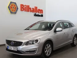 Silver Begagnad 2013 Volvo V60 Momentum Kombi | 104 900 kr (Marknadspris)
