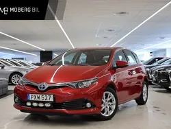 Mörkröd Begagnad 2016 Toyota Auris Hybrid Active Kombi | 149 900 kr (Marknadspris)