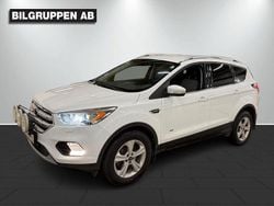 Vit Begagnad 2017 Ford Kuga Titanium SUV | 109 900 kr (Bra pris)
