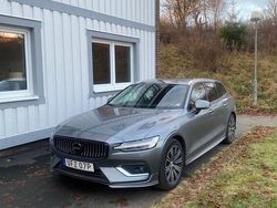 Begagnad 2020 Volvo V60 Kombi | 249 000 kr (Marknadspris)