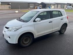 Vit Begagnad 2010 Toyota Urban Cruiser SUV | 19 500 kr