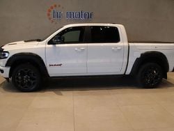 Vit (vit metallic) Begagnad 2023 Dodge Ram Limited Pickup | 929 000 kr (Marknadspris)