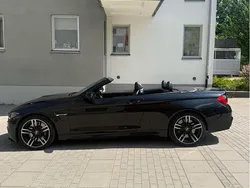 Svart Begagnad 2015 BMW M4 Cabriolet Cab | 429 000 kr (Marknadspris)