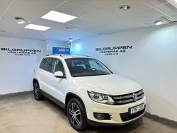 Vit Begagnad 2013 VW Tiguan SUV | 111 600 kr (Marknadspris)