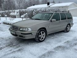 Begagnad 2000 Volvo V70 Kombi | 8 000 kr (Marknadspris)