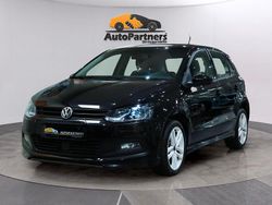 Svart Begagnad 2017 VW Polo R-line Halvkombi | 62 900 kr (Marknadspris)