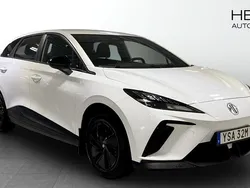 Vit (white) Begagnad 2023 MG MG4 EV Halvkombi | 254 900 kr