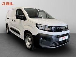 Vit (vit kaolin) Begagnad 2025 Opel Combo Van | 293 625 kr (Marknadspris)
