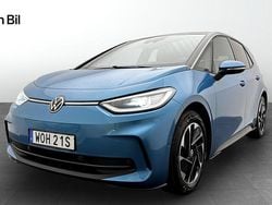 Blå Begagnad 2024 VW ID.3 Pro Performance Halvkombi | 369 900 kr (Marknadspris)