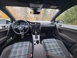 Grå Begagnad 2018 VW Golf VII GTE Halvkombi | 228 999 kr (Lite dyr)