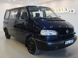 Mörkblå (blå) Begagnad 2001 VW Caravelle Minibuss | 49 900 kr