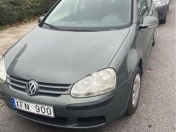 Grön Begagnad 2006 VW Golf V Trendline Halvkombi | 24 900 kr (Bra pris)