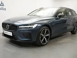 Mörkblå (blå) Begagnad 2024 Volvo V60 Plus Kombi | 539 900 kr (Dyr)