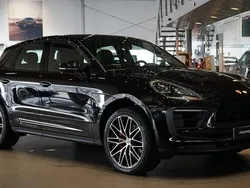 Svart Begagnad 2022 Porsche Macan S SUV | 819 000 kr (Marknadspris)