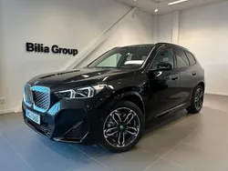 Svart Begagnad 2025 BMW iX1 M Sport SUV | 619 900 kr