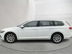 Vit Begagnad 2021 VW Passat | 220 000 kr (Superpris)